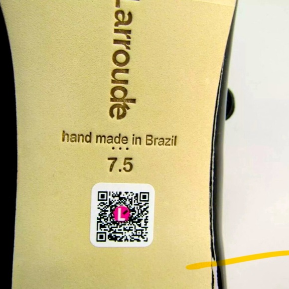 Gorgeous Larroude heels - Picture 3 of 4